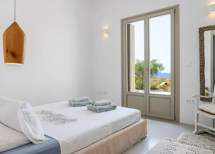 House Of Harmony - Beachfront *