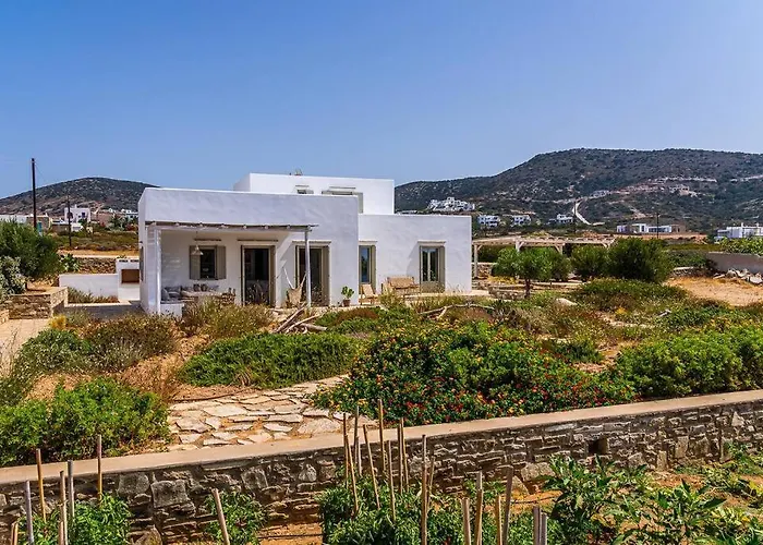 House Of Harmony - Beachfront Holiday home