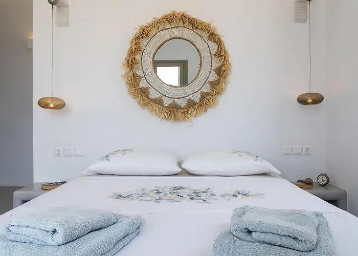 House Of Harmony - Beachfront Αντίπαρος