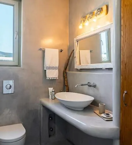 House Of Harmony - Beachfront Ferienhaus Andiparos